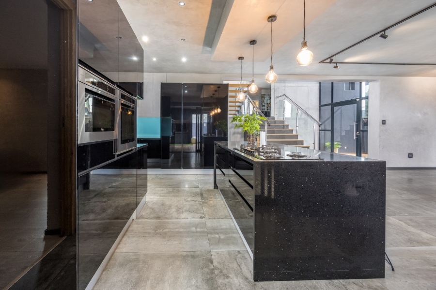 5 Bedroom Property for Sale in Deo Gracia Western Cape